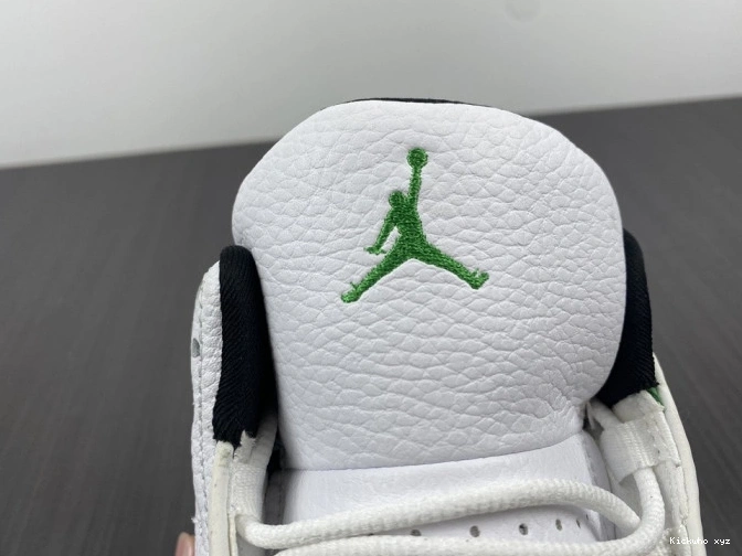 Jordan Air Lucky Green 13 DB6537-113 0724